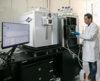 E240 Untargeted Metabolomics Instrument